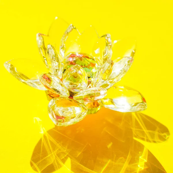 Beautiful Crystal Lotus Flower Yellow Sunny Table — Stock Photo, Image