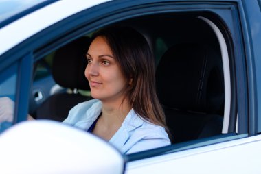 çekici kadın sürücü