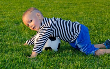 çocuğun futbol topu dalış