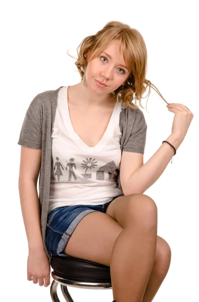 Bionda ragazza roteando i capelli — Foto Stock