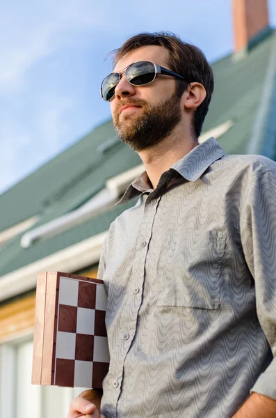 Mann mit Sonnenbrille — Stockfoto