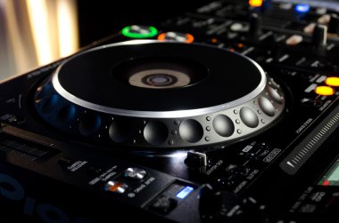 dj müzik güvertede pikap