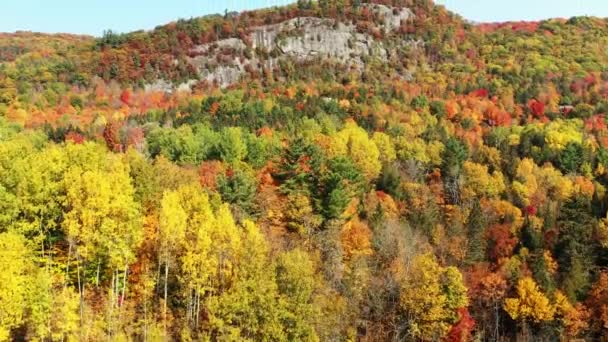 Vue Aérienne Paysage Automne Dans Les Montagnes Piémont — Video