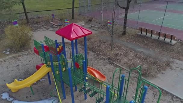 Ponto Vista Drone Aéreo Vídeo Sobre Playground Fechado Devido Covid — Vídeo de Stock
