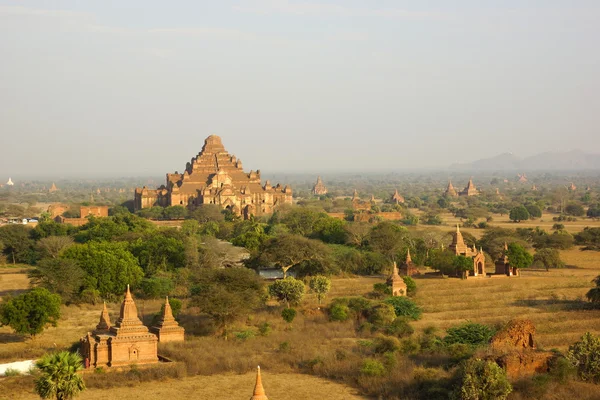 Gamle templer i Bagan, Myanmar – stockfoto