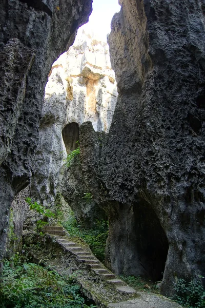 Шилиньский каменный лес в Куньмине, Юньнань, Китай — стоковое фото