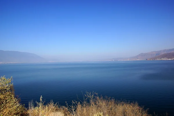 Озеро Эрхай, Дали, провинция Юньнань, Китай — стоковое фото