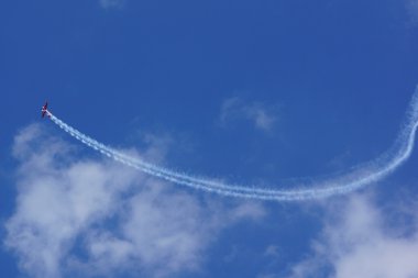 Krakow, Polonya - 29 Haziran: uçan akrobasi gösterisi malopolski piknik lotniczy (air Festivali),'zelazny grubu ve görüntü üzerinde 29 Haziran 2013 krakow