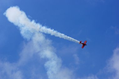 Krakow, Polonya - 29 Haziran: uçan akrobasi gösterisi malopolski piknik lotniczy (air Festivali),'zelazny grubu ve görüntü üzerinde 29 Haziran 2013 krakow
