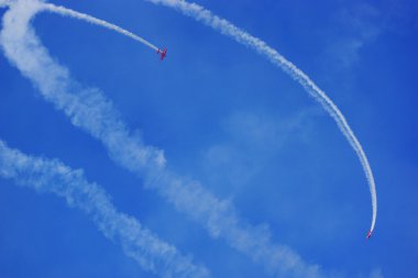 Krakow, Polonya - 29 Haziran: uçan akrobasi gösterisi malopolski piknik lotniczy (air Festivali),'zelazny grubu ve görüntü üzerinde 29 Haziran 2013 krakow