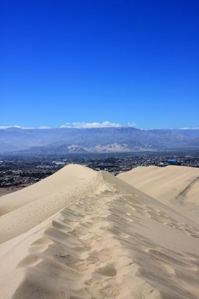 Oasi di Huacachina nel deserto di Atacama, Perù — Foto Stock