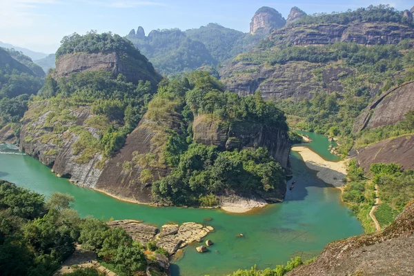 Canyon i Wuyishans berg, fujian-provinsen, Kina — Stockfoto