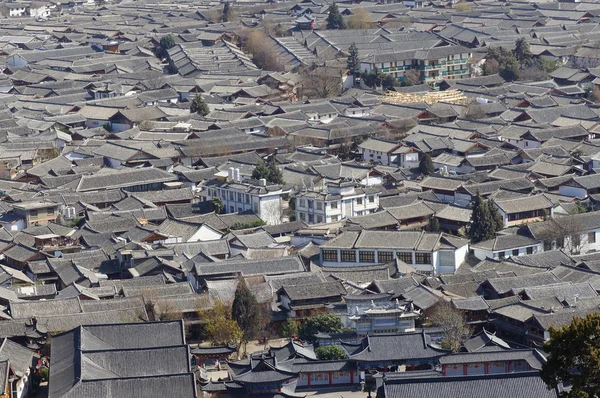 Lijiang eski şehirde, yunnan Çin antik çatılar - Stok İmaj