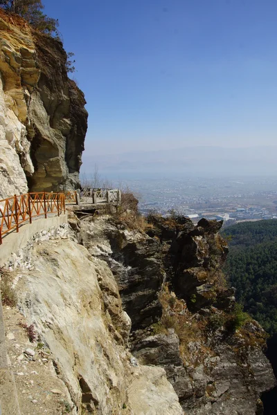 Trekking nelle montagne di Cangshan, Dalì, provincia dello Yunnan, Cina — Foto Stock