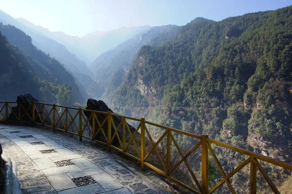 Trekking di Cangshan pegunungan, Dali, Yunnan provinsi, Cina — Stok Foto