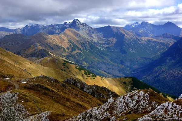 Ed szczyty górskie, Tatry w Polsce — Zdjęcie stockowe