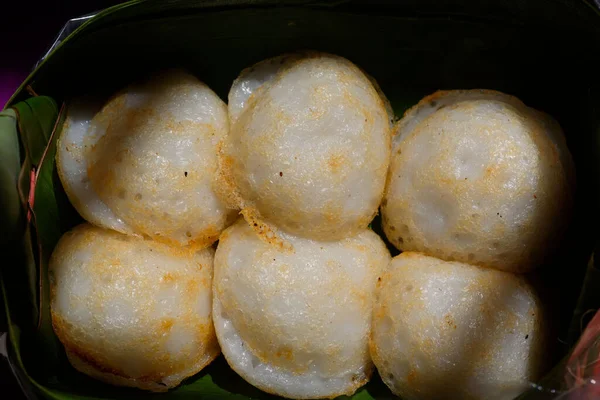 Close View Kanom Krok Thai Sweetmeat Banana Leaf — Stockfoto