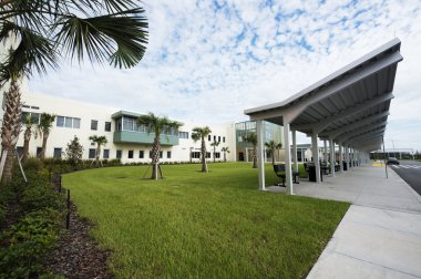 yeni orta okul Florida