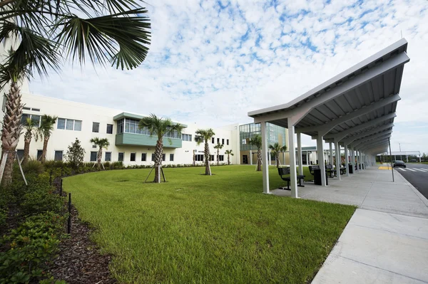 Middelbare school in florida — Stockfoto