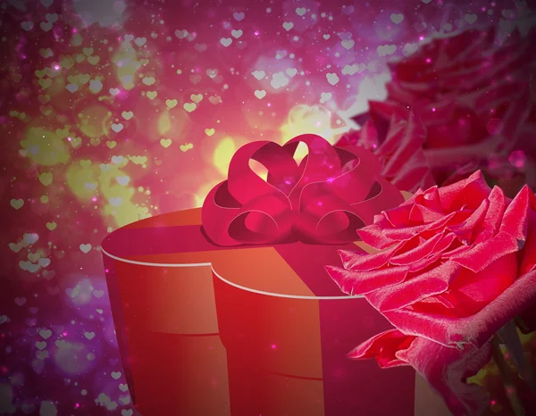 Подарочная коробка и розы — стоковое фото