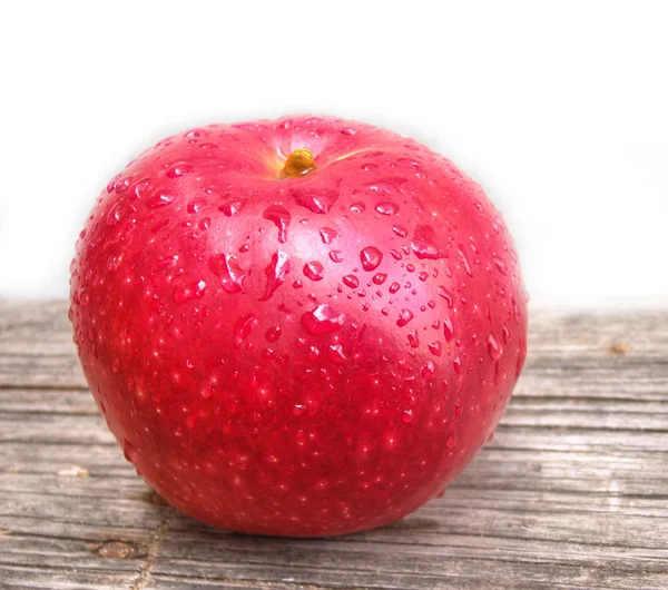 Moget rött äpple — Stockfoto