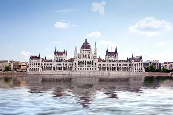 Parlamento húngaro en Budapest — Foto de Stock