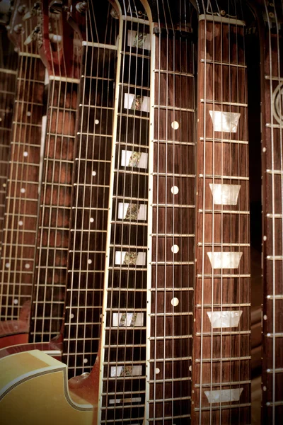 Fondo de guitarras eléctricas y acústicas — Foto de Stock