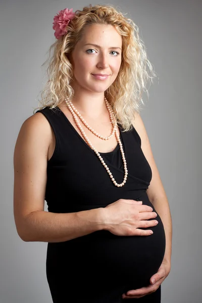 Beauitiful gravid kvinna — Stockfoto