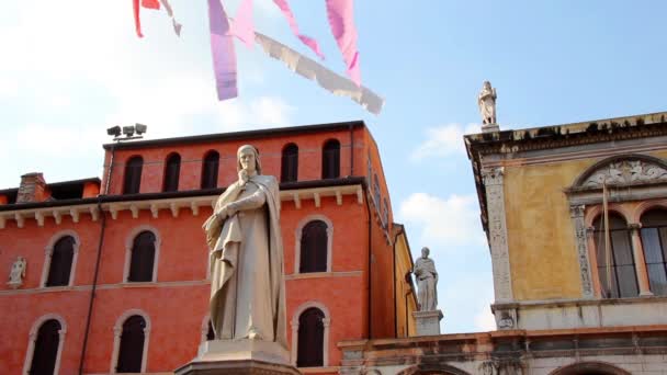 Piazza Signori and Dante's Monument — Stock Video