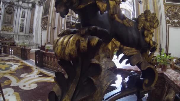 Naples, Itálie - cca listopadu 2013: kostel santi Apostoli — Stock video