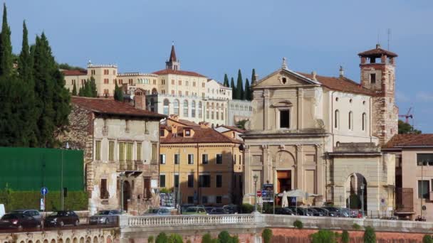 Verona Italië - omstreeks december 2013: castello san pietro — Stockvideo