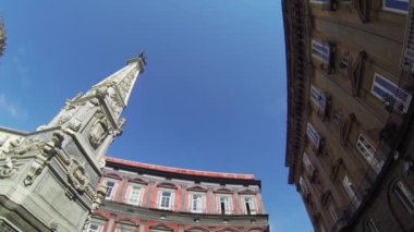 Napoli, İtalya - spire piazza san domenico