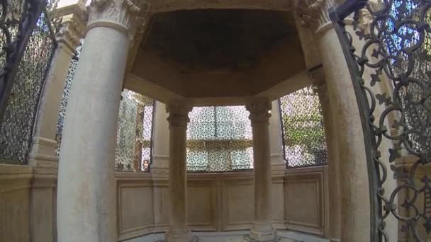 Verona italien - ca. Dezember 2013: arche scaligere — Stockvideo