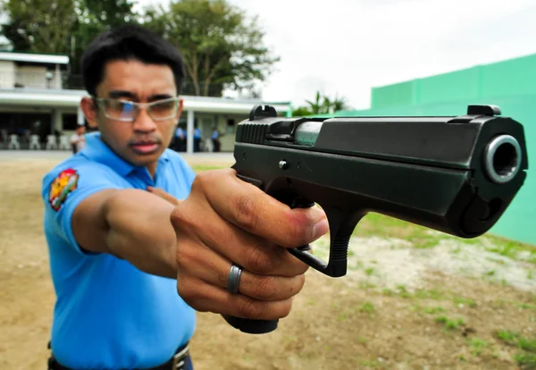 Азиатская практика стрельбы из огнестрельного оружия — стоковое фото