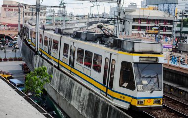 Manila metro raylı taşıma sistemi