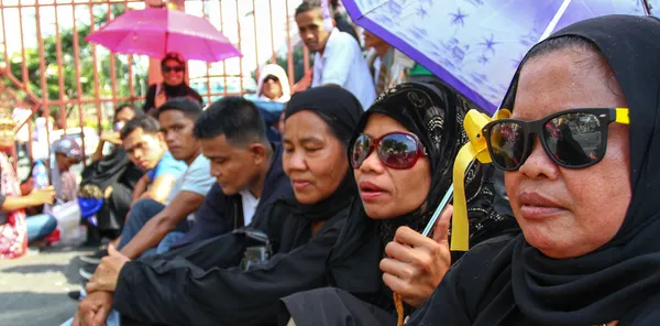 Muslim Peace talk rally — Stock Photo, Image