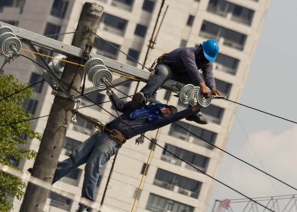 High voltage electric wire — Stock Photo, Image