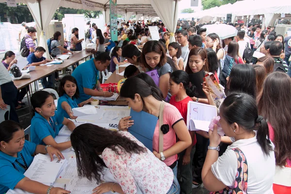 Desempleados en busca de empleo — Foto de Stock