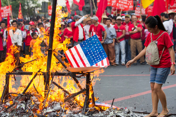 Антиправительственный протест во время 150-летия Андреса Бонифачо
