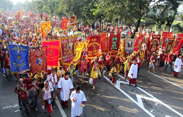 Catholic biggest procession during feast of Black Nazarene — Stock Photo, Image