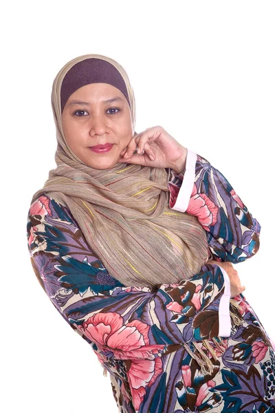 Beautiful mature and confident Muslim woman. — Stock Photo, Image