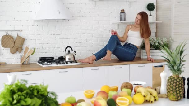Healthy Vegan Smoothie Fruits Beautiful Happy Girl Home Kitchen Drinks — Vídeos de Stock