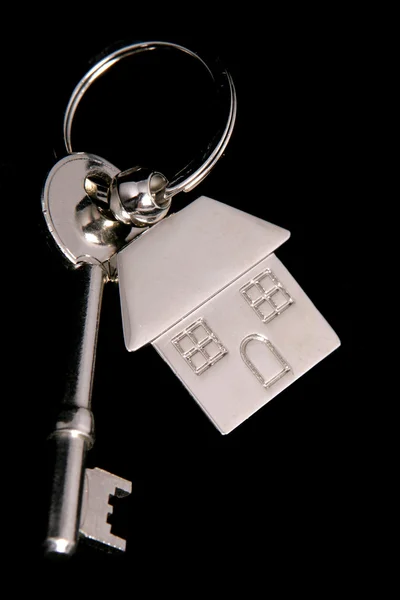 Nuova chiave di casa e portachiavi — Foto Stock