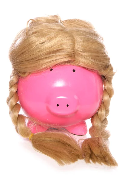 女性のかつらを身に着けて piggybank — ストック写真