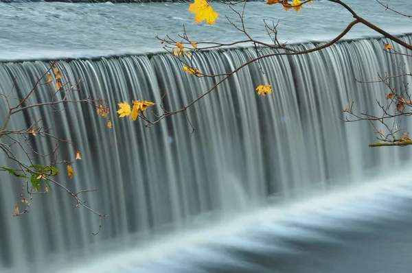 Водоспад — стокове фото