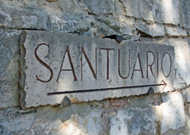 ok ve st. Francis yazılı sığınak ile oturum açın