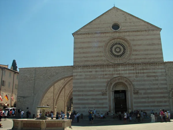 Starověké bazilika santa chiara — Stock fotografie