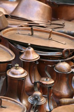 tencere ve antika bakır kahve kap