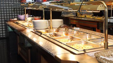 sıcak ve soğuk yiyecekler ile restoran bar