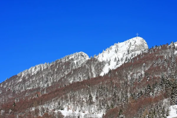 Gipfel der Dolomiten und der Alpen während eines wunderschönen Winters — Stockfoto